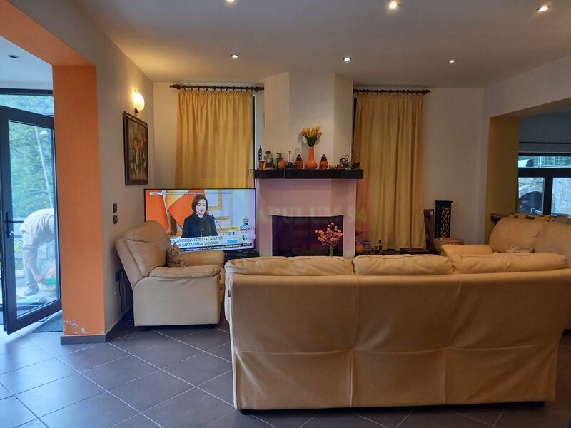 Vila de vanzare in Busteni - Zona Piatra Arsa