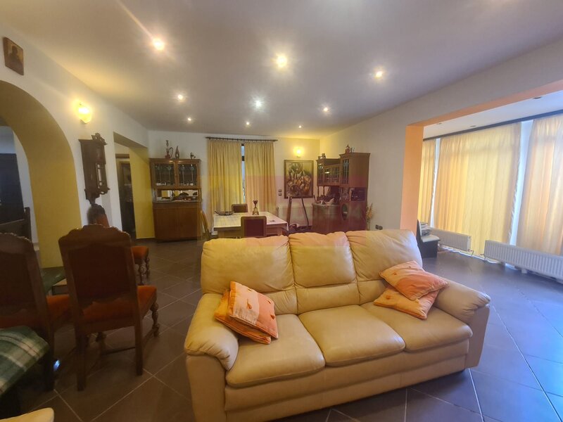 Vila de vanzare in Busteni - Zona Piatra Arsa