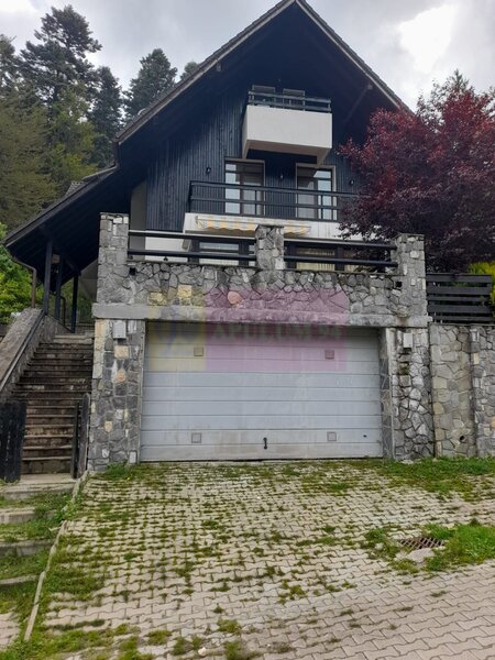 Vila de vanzare in Busteni - Zona Piatra Arsa